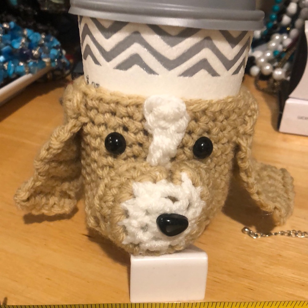 Coffee Cup Cozy Cozzie tan  white strip dog crochet